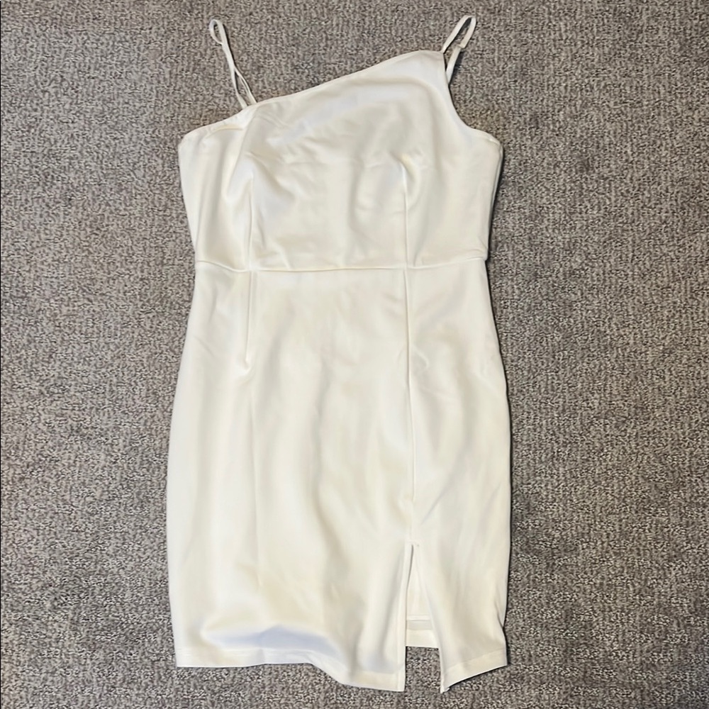 Elegant White One-Shoulder Dress